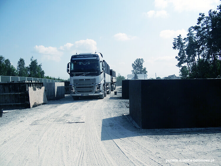 Transport szamb betonowych  w Radlinie